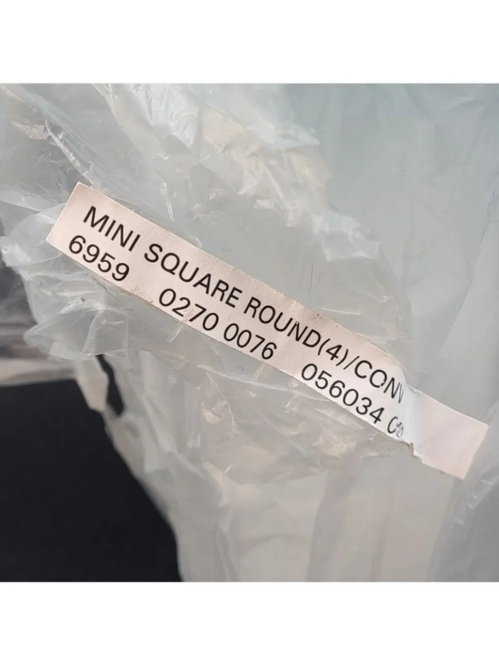Set of 4 Mini Square Containers 2068A-9 Clear/Turquoise 80ml New